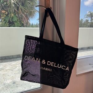 DEAN & DELUCA Hawaii Black Mesh Tote Bag with White Logo